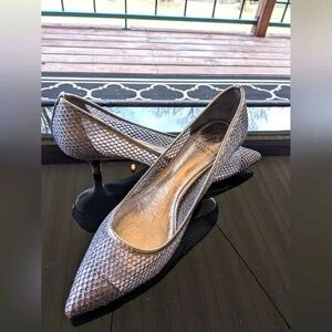 Womens sz 9.5 Lois Metallic Gunmetal